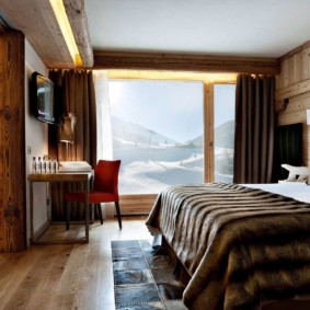 עיצוב חדרי שינה עם נוף להר
