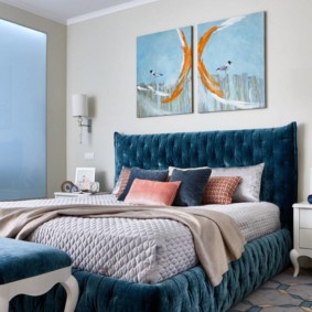 Tête de lit douce en bleu