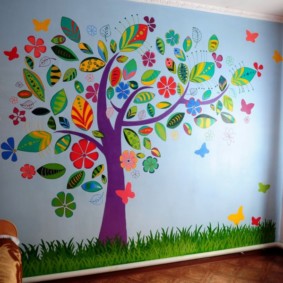 Wall decor for children in colored paper applique