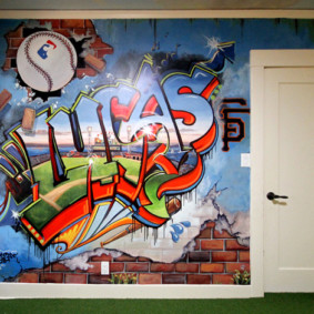 Graffiti in the interior of the apartment