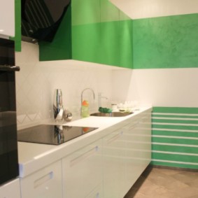 Linear kitchen unit