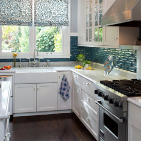 konyha mosogató mellett az ablak ötletek tervezése