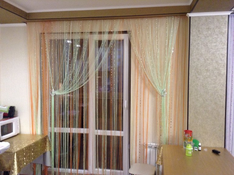 curtains in the kitchen decor