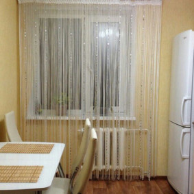rideaux dans la décoration photo de la cuisine