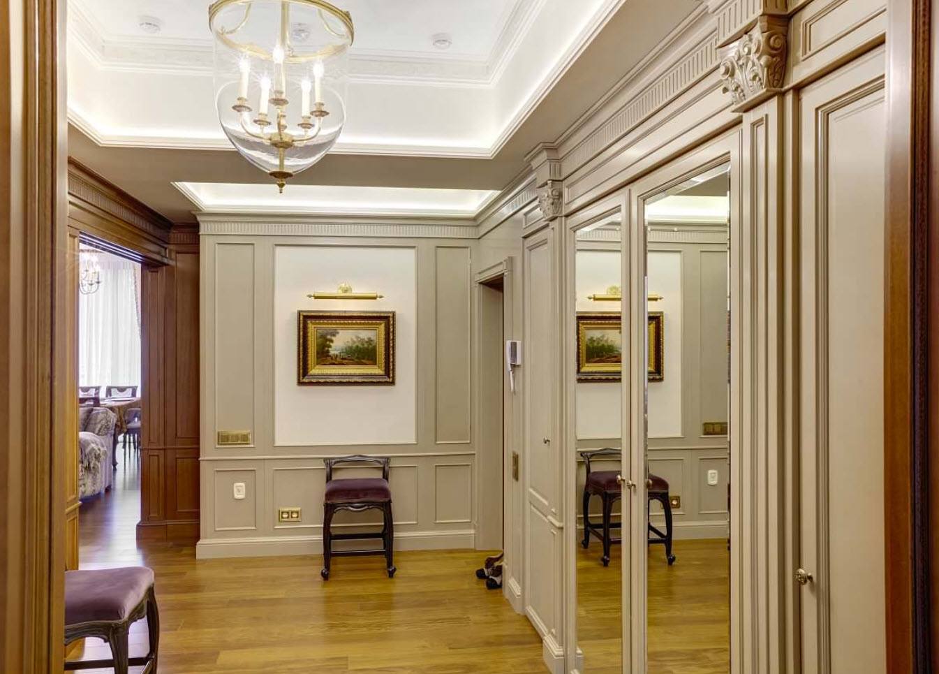 couloir dans un intérieur de style classique