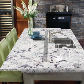 agglomerate kitchen table