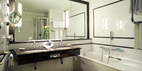 hình ảnh thiết kế gương phòng tắm