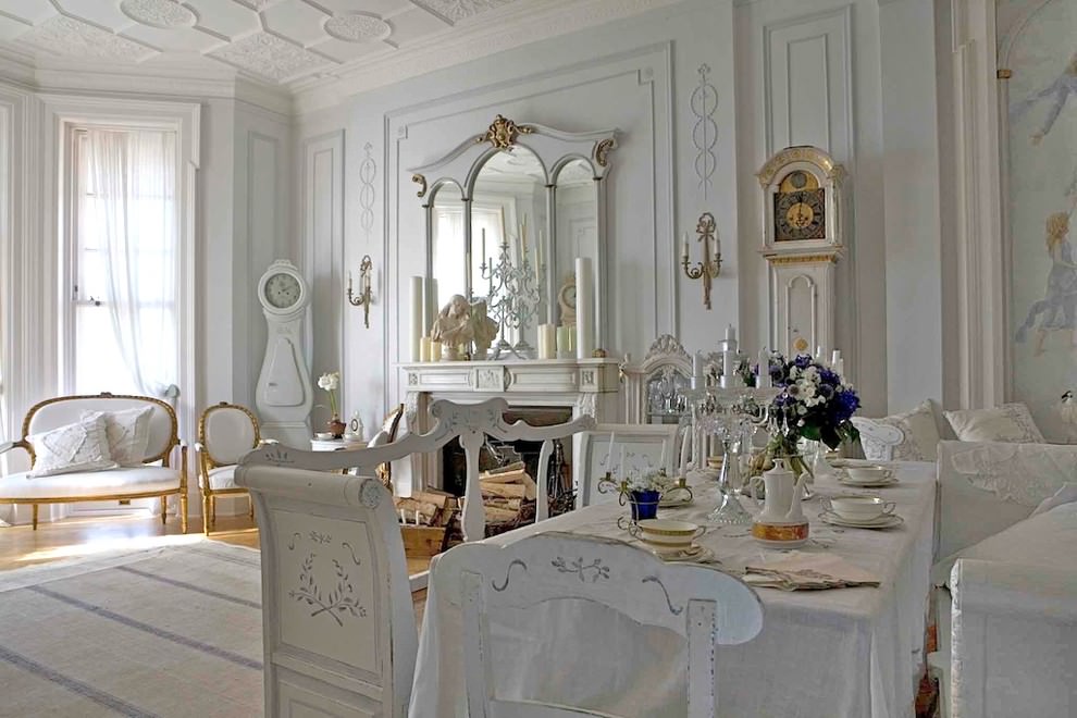 appartement baroque blanc
