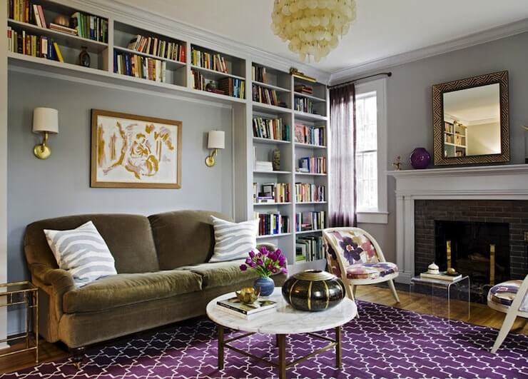 Cozy living room in eclectic style