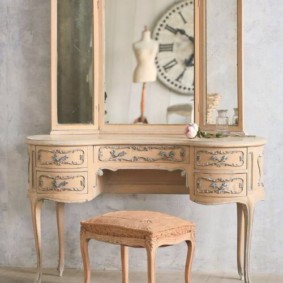 Classic beige dressing table