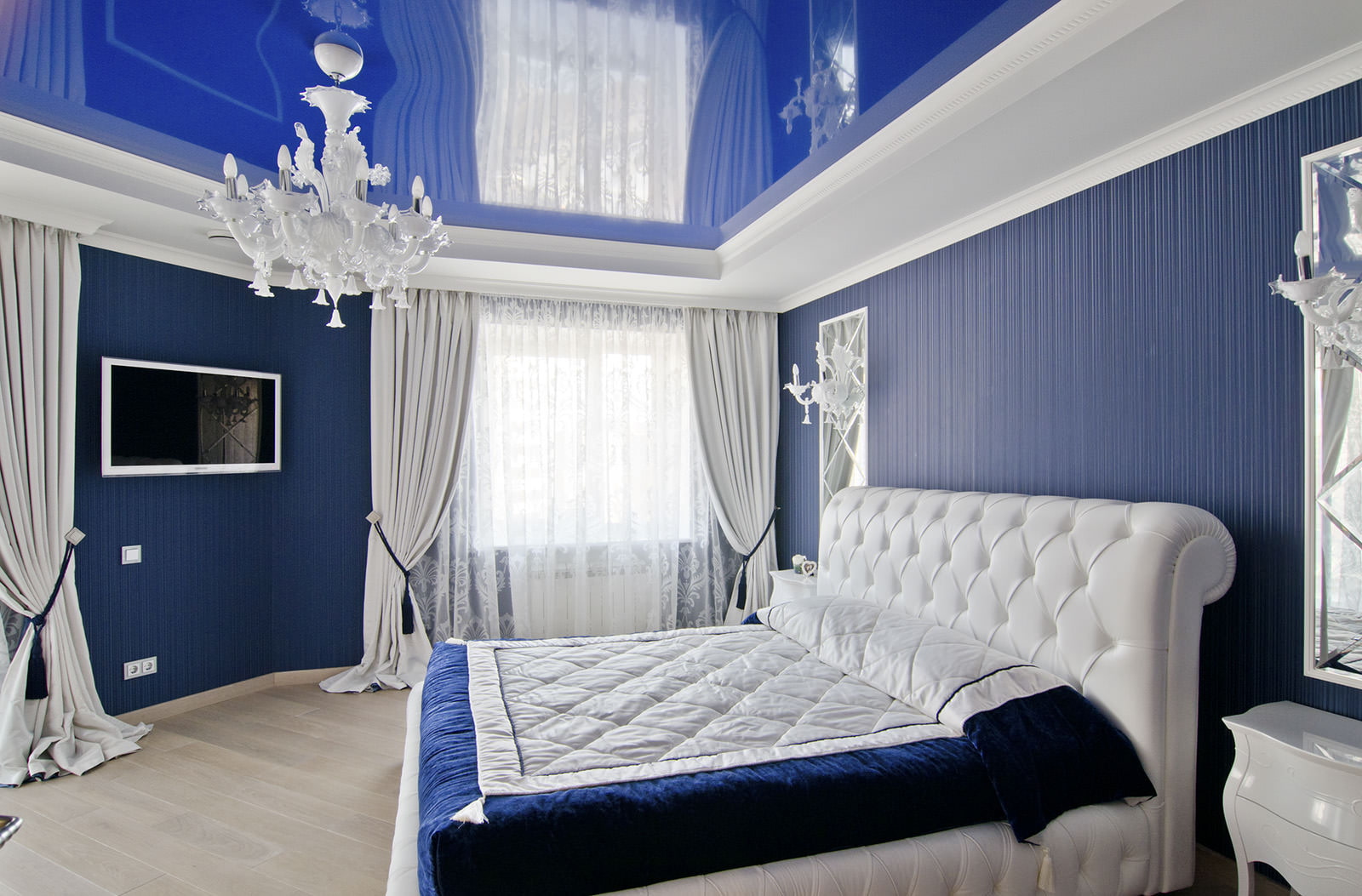 plafond tendu bleu