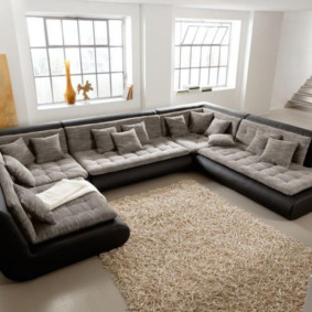 أريكة الزاوية في صورة ديكور غرفة المعيشة