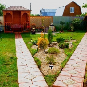 Garden paths made of natural stone