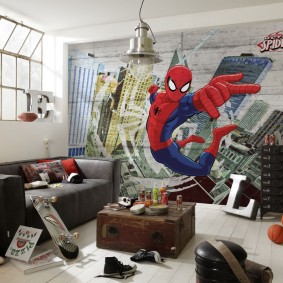 Spider-man sur le papier peint dans la pépinière