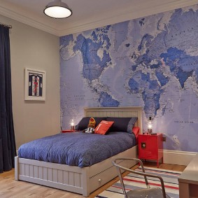 Carte du monde dans la chambre des adolescents