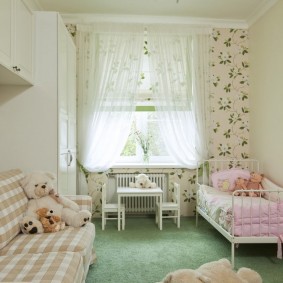 Une chambre confortable pour une petite fille