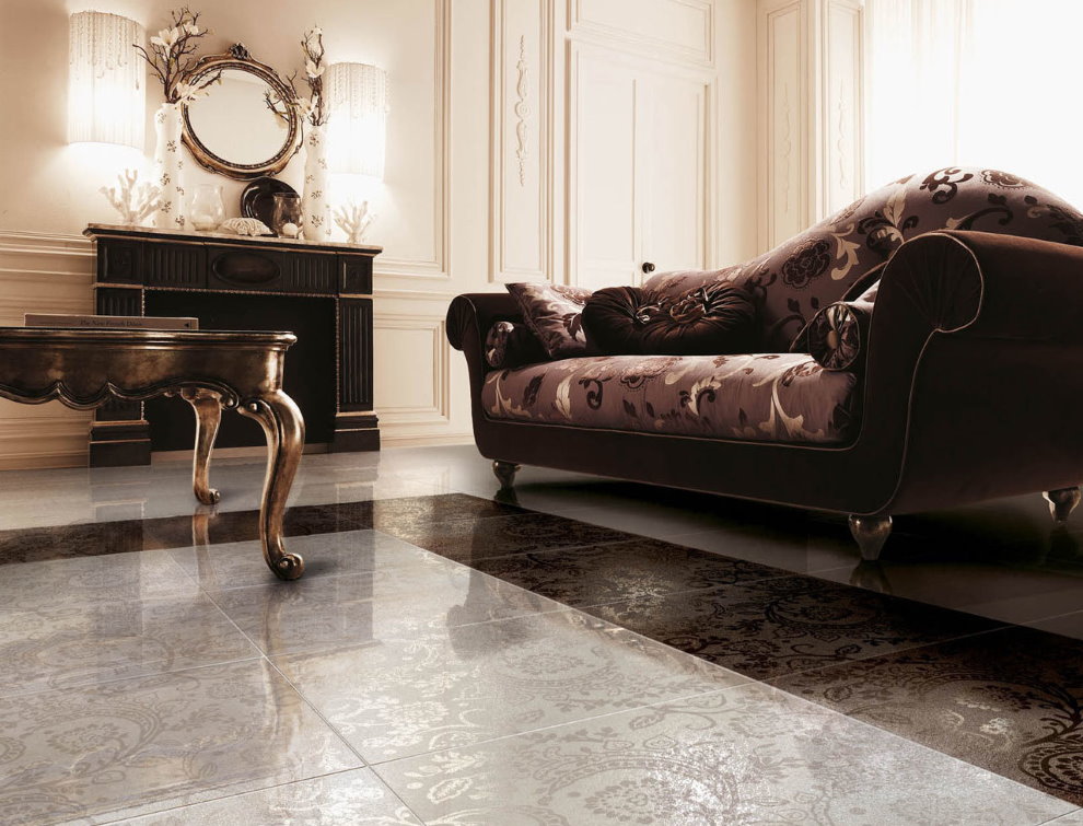 Keramikas grīdas klasiskā stila viesistabā