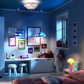 תאורת לילה בחדר של ילד