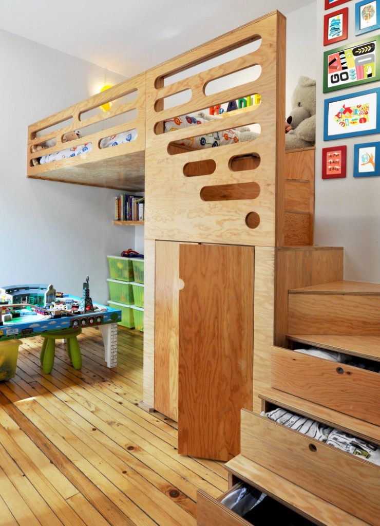Ensemble de meubles avec tiroirs pratiques dans une échelle