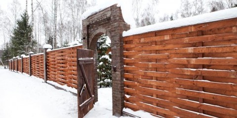 özel bir ev için çit