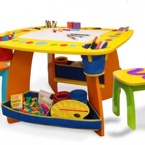 tables pour enfants avec une chaise types de photos