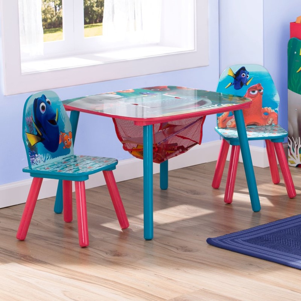 table et chaises pour enfants