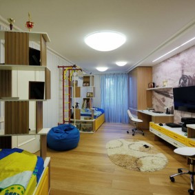Elongated kids room for two teens