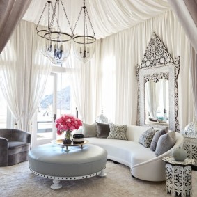 Decor curtains living room in oriental style