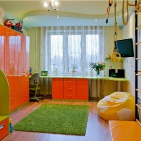 Parlak cepheli çocuk odası mobilyaları