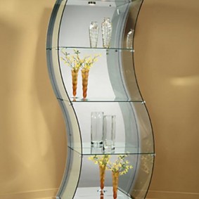 Curved tempered glass display case