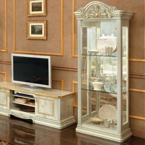 Narrow display cabinet with mirror wall