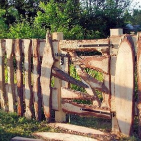 comment faire une conception de clôture en dalle