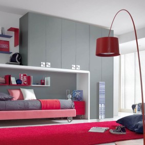 Genç odası için modern mobilyalar
