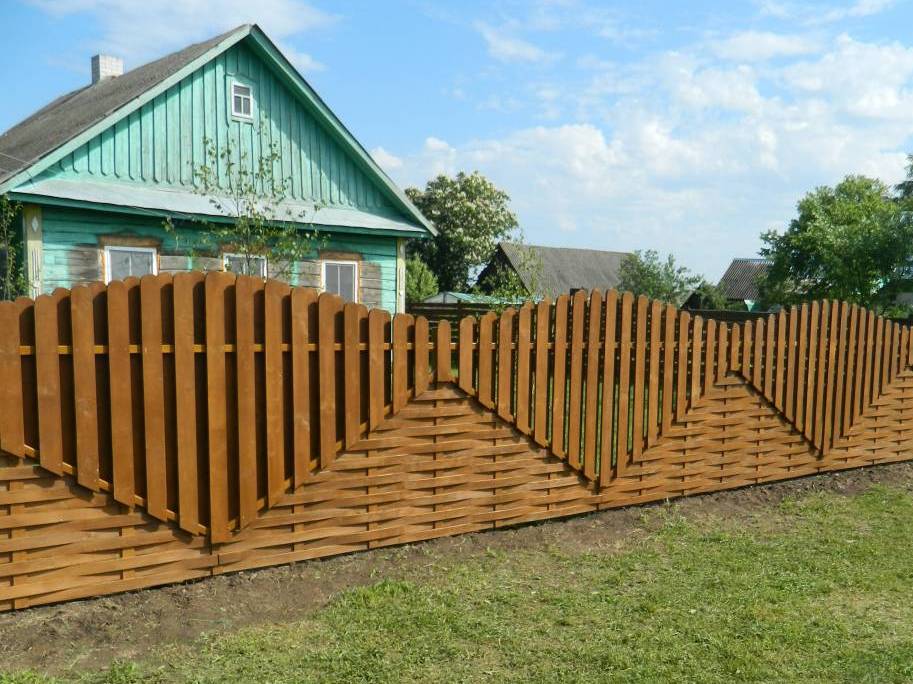 Kombine doğal ahşap çit