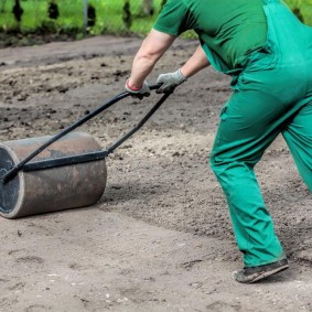 Préparation du sol pour la plantation de gazon