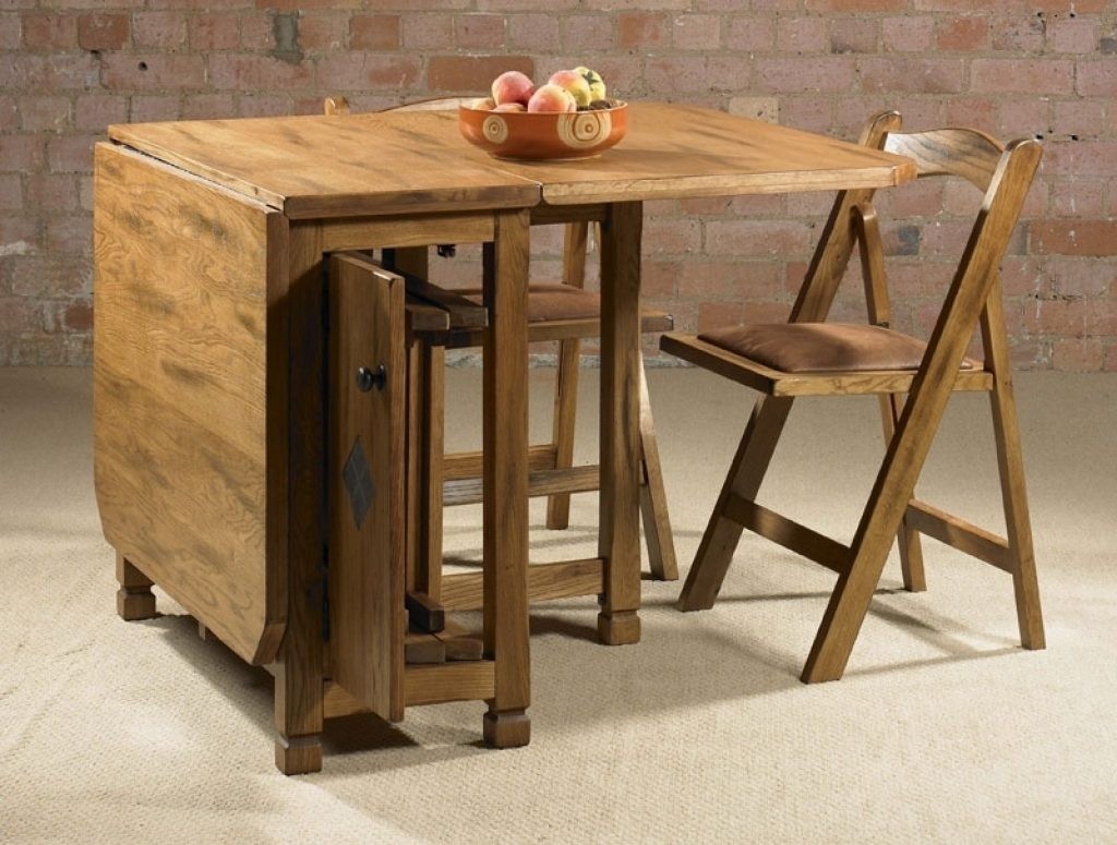 طاولة خشبية لغرفة المعيشة