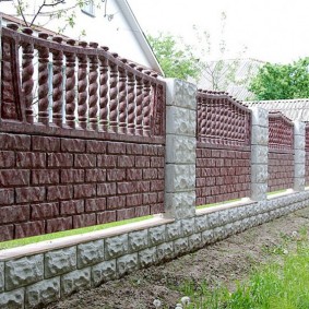 bahçe dekor fikirleri için dekoratif çit