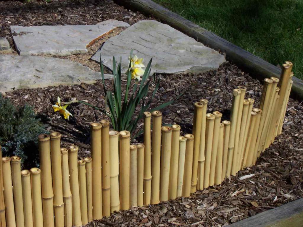 clôture en bambou décoratif