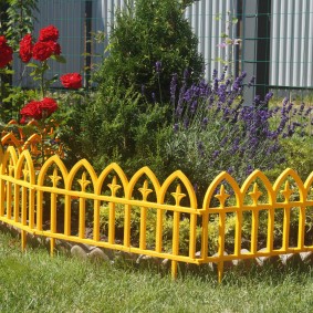 clôture décorative en plastique