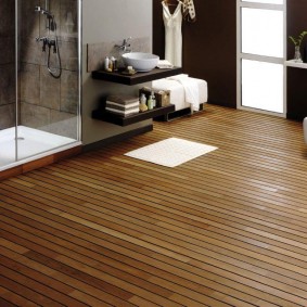 sàn gỗ trong phòng tắm