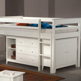 Children's transforming bed with a dresser