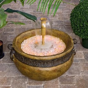 Old-style mini fountain