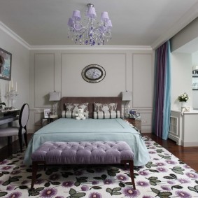 Interno camera da letto neoclassica