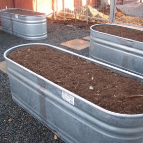 Yüksek galvanizli çelik yataklarda kompost