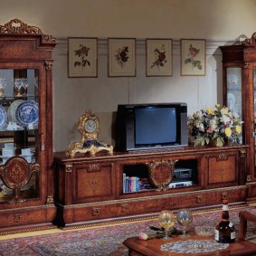 Klasik oturma odası mobilyaları