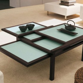 Sliding table panels in the living room