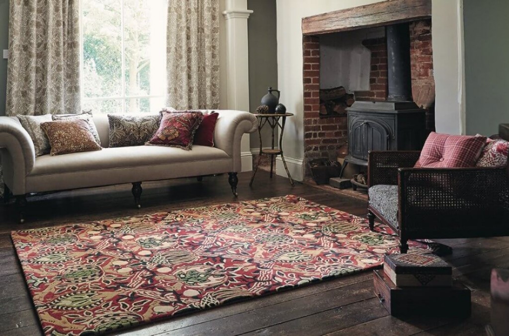 Variegated rug in the living area of ​​the room