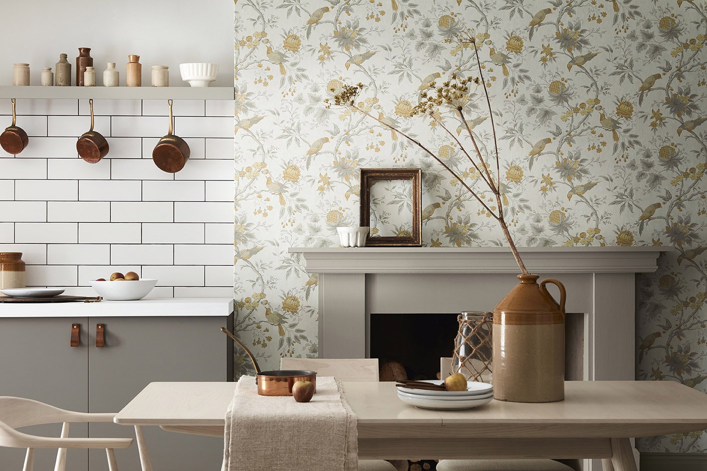 floral wallpaper for the kitchen