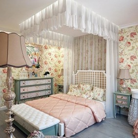 wallpaper in the kids room ideas options