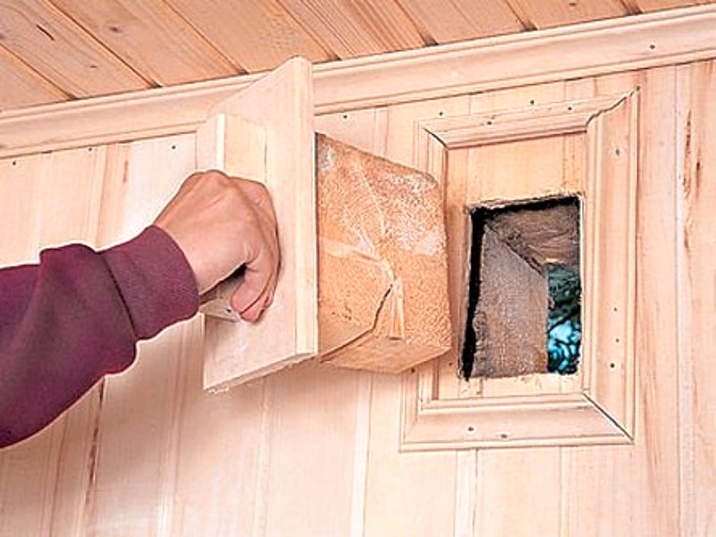 Plugue de ventilação na mini-sauna na varanda